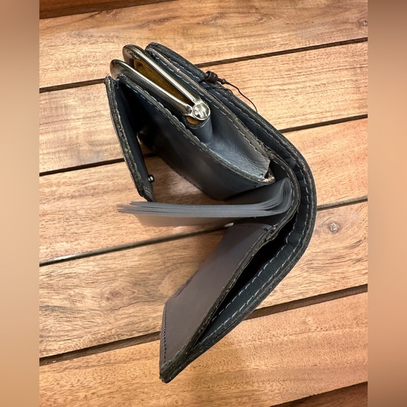 Patricia Nash Astor wallet NWT Safflower Blue Color (blue and grey) $79 small - Picture 10 of 15